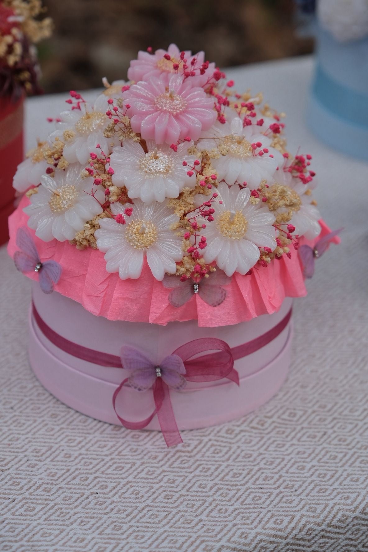 Özel Pembe Mum Papatya Buketi