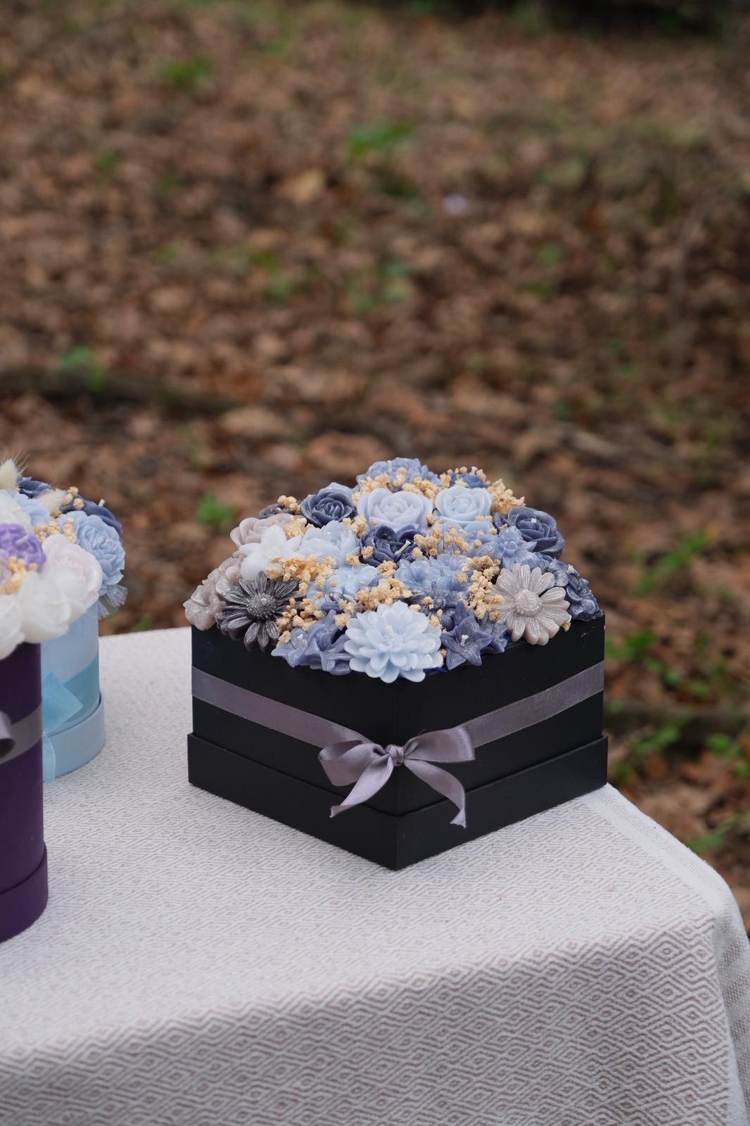 Özel Kare Kutu Mum Buketi